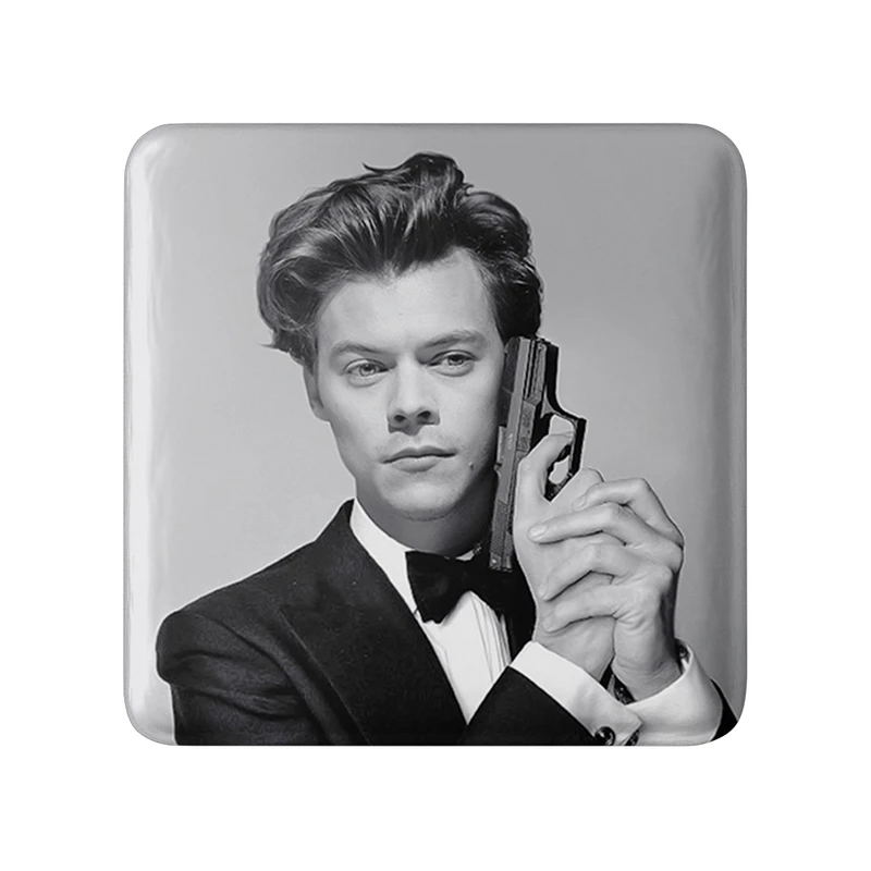 مگنت خندالو طرح هری استایلز گروه موسیقی وان دایرکشن One Direction مدل مربعی کد 18885