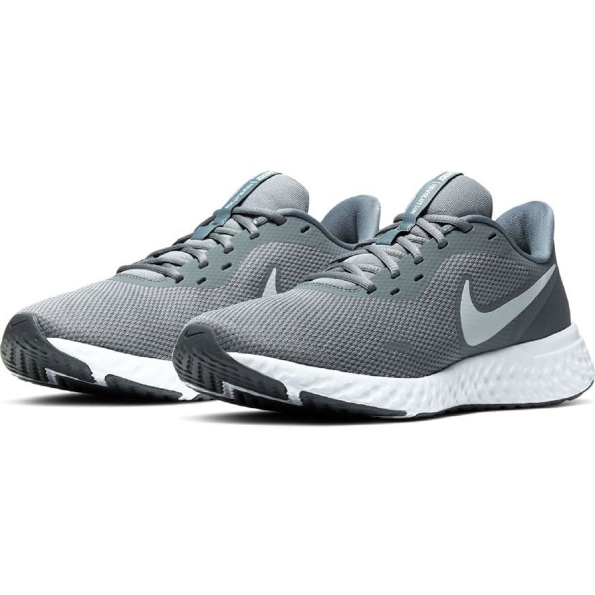 nike revolution 5 m