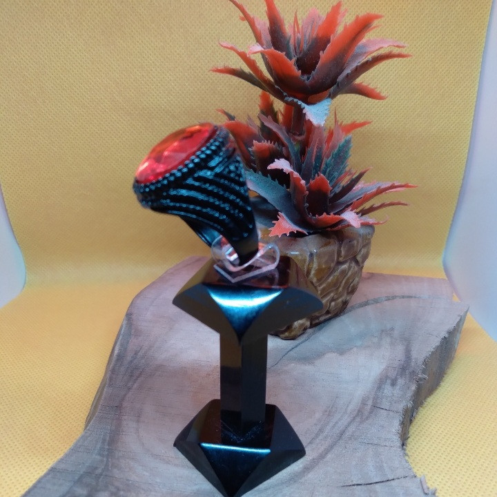 انگشتر مردانه مدل الماس یاقوت