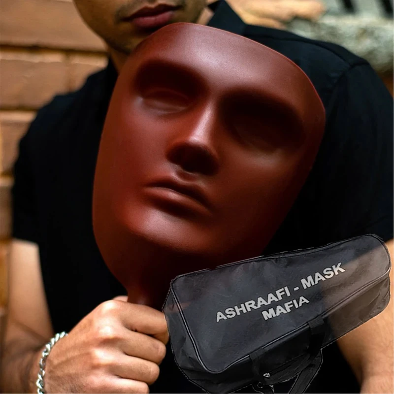 عکس شماره 18 : ماسک ایفای نقش اشرافی مدل مافیا بسته 12 عددی به همراه کیف