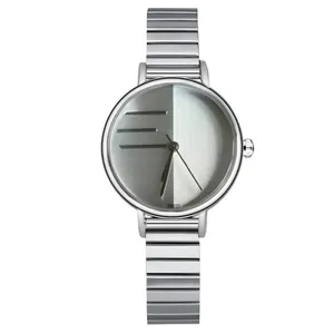 ساعت مچی عقربه‌ای کوارتز زنانه مدل مینیمال کلاسیک بند آجری کد ۳