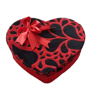 جعبه هدیه مدل قلبی مخمل