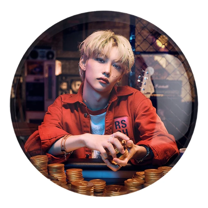 پیکسل خندالو طرح فلیکس گروه استری کیدز Stray Kids کد 11865 مدل بزرگ