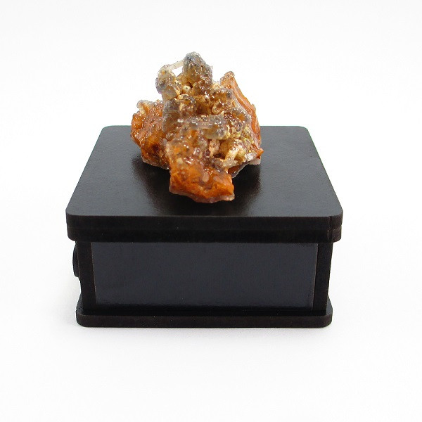 سنگ راف عقیق پارلا گوهر کد 2586