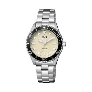 ساعت مچی عقربه ای زنانه کوارتز کیو اند کیو مدل Q55A-001PY