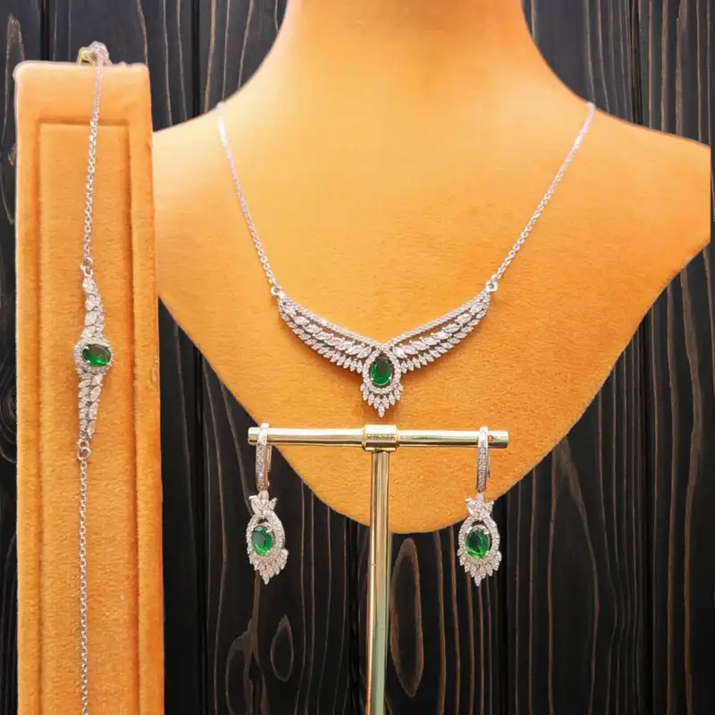 نیم ست نقره زنانه مدل بال فرشته زنجیری 0113