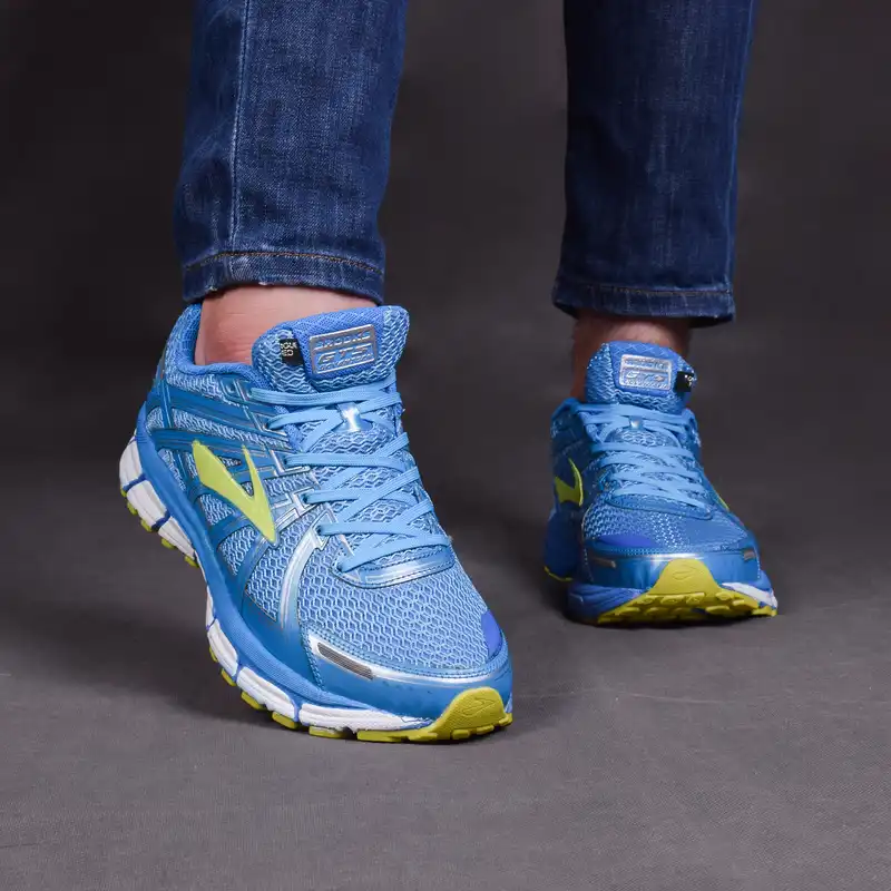 کفش پیاده روی مدل 213