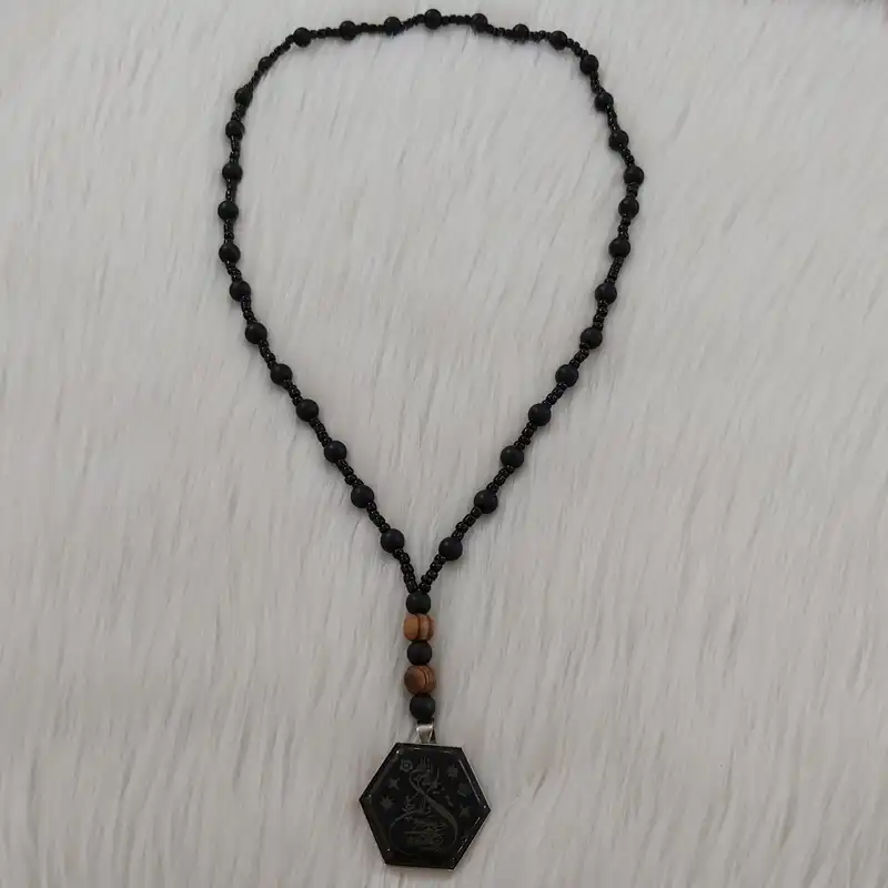 گردنبند مدل اونیکس طرح وان یکاد کد vanon110