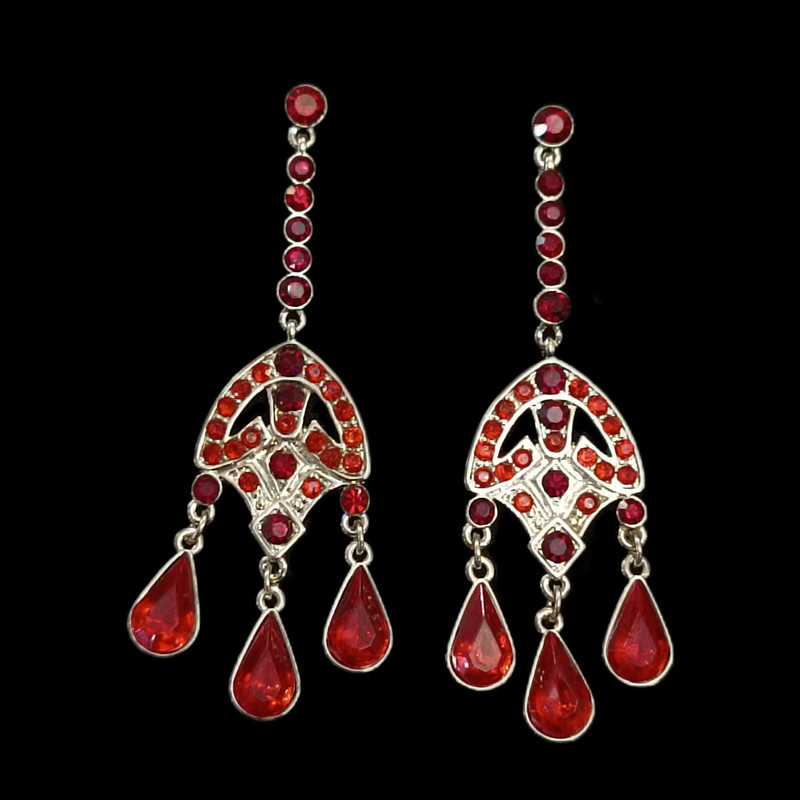 گوشواره زنانه مدل هندی نگین دار گوشواره زنانه مدل هندی نگین دار