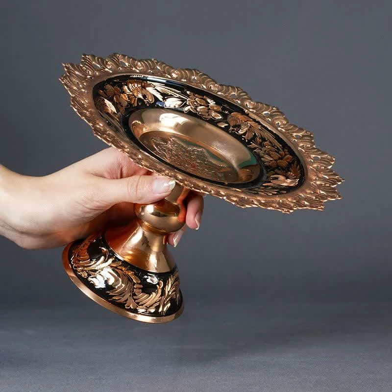 عکس شماره 9 : شیرینی خوری مسی طرح الماس تراش مدل l04