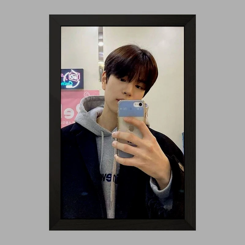 تابلو خندالو مدل سونگمین گروه استری کیدز Stary Kids  کد 16909