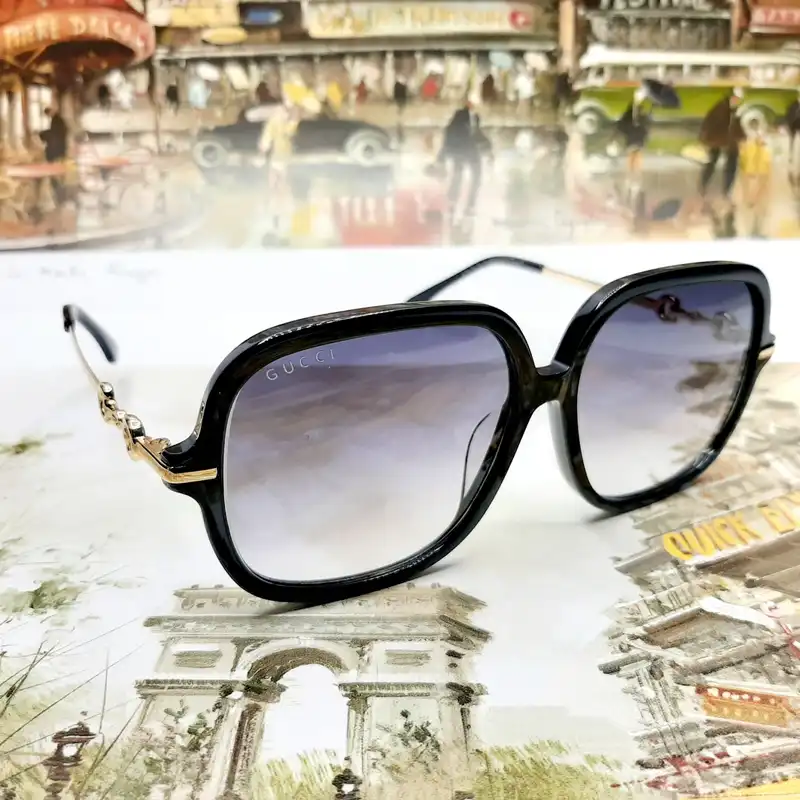 عینک آفتابی زنانه  مدل GG0884SA001dc