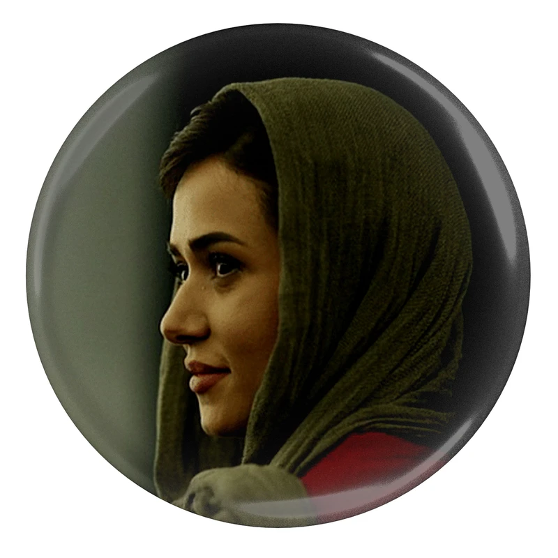 مگنت طرح بازیگر پریناز ایزدیار مدل S8410