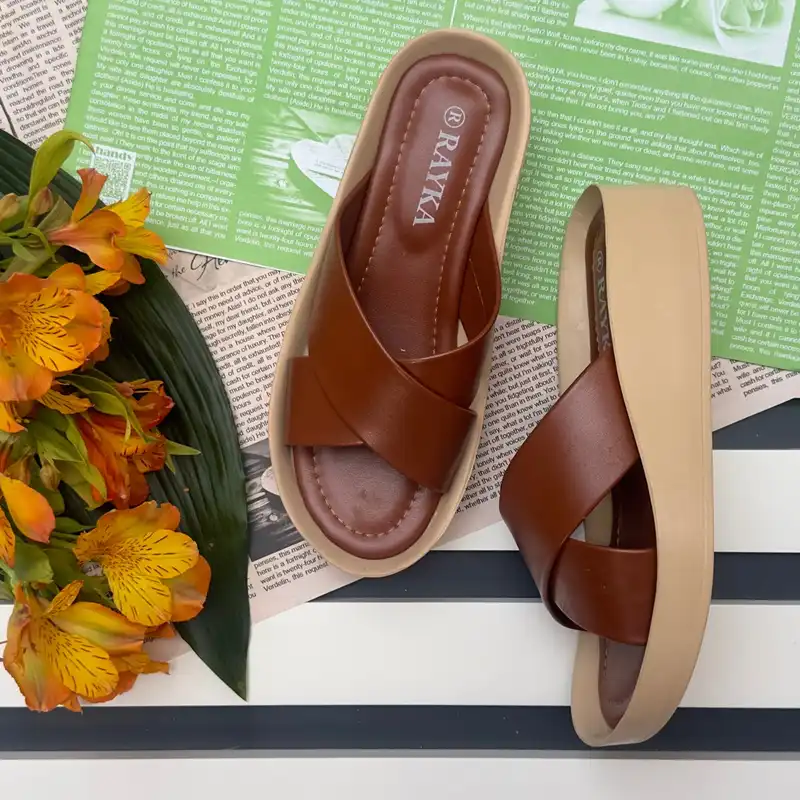 دمپایی زنانه رایکا طب مدل آوا BR