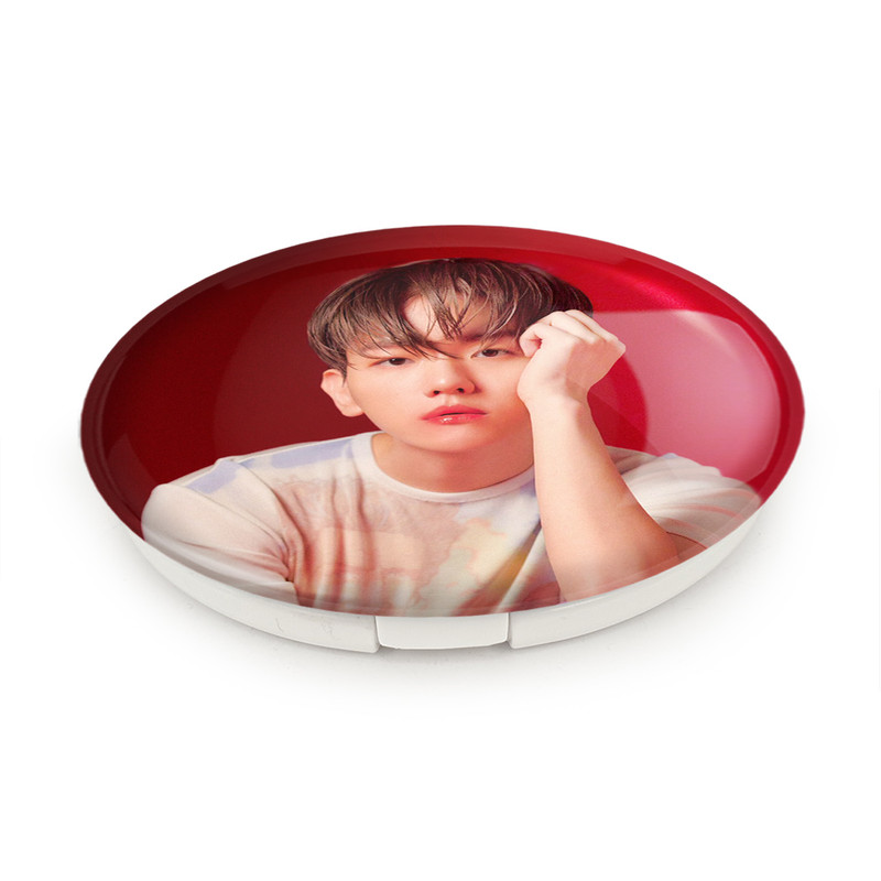 آینه جیبی خندالو طرح بکهیون گروه اکسو EXO مدل تاشو کد 13621 آینه جیبی خندالو طرح بکهیون گروه اکسو EXO مدل تاشو کد 13621