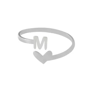 انگشتر نقره زنانه دلی جم طرح M کد D 522