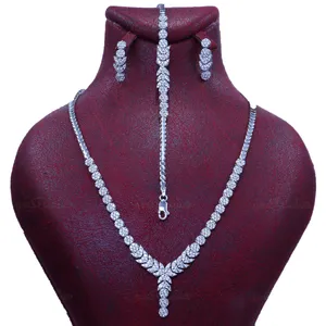 نیم ست نقره زنانه کد EH79