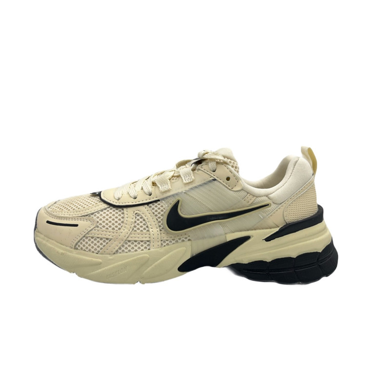 کفش پیاده روی زنانه مدل V2K RUN
