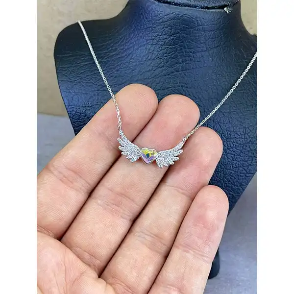 گردنبند زنانه سواروسکی مدل بال و قلب خاص کد 44512