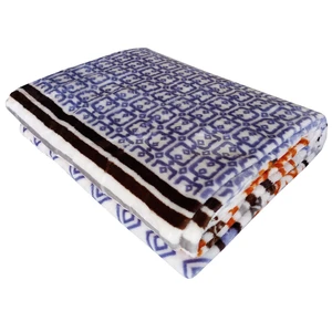 پتو مسافرتی نرمینه بافت مدل Sarvin کد 7233 سایز 220×200 سانتی متر