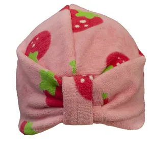 کلاه حمام کودک پودایران طرح توت فرنگی