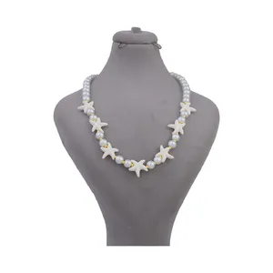 گردنبند زنانه طرح مروارید و ستاره