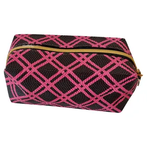 کیف لوازم آرایش زنانه مدل 03