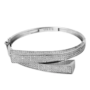 دستبند نقره زنانه مدوکلاس کد 180436