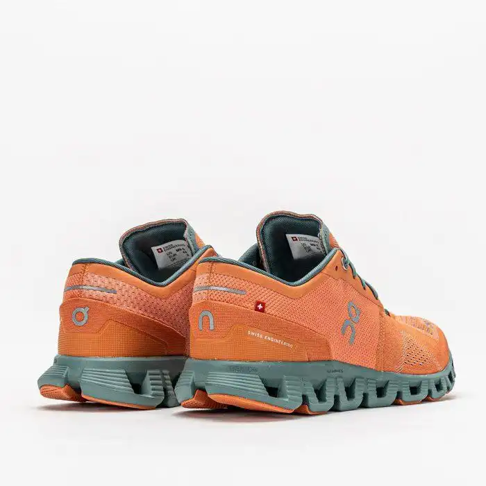 کفش مخصوص دویدن آنرانینگ  مدل CloudX