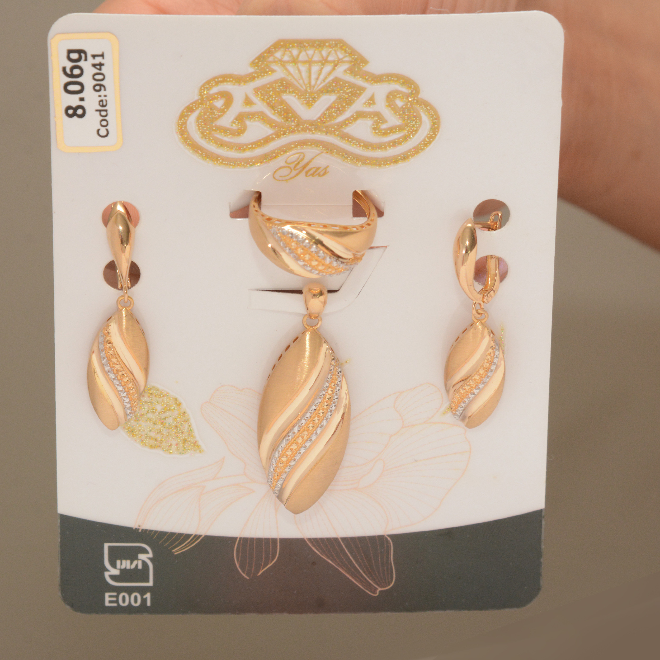 نیم ست طلا 18 عیار زنانه طلای مستجابی کد 676