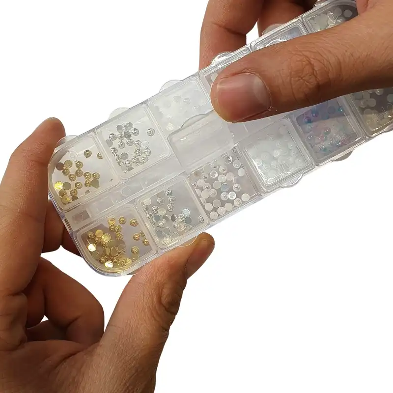 مجموعه تزیین ناخن مدل مروارید