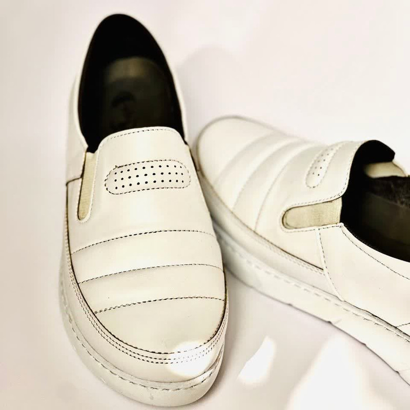 کفش طبی زنانه مدل پافر