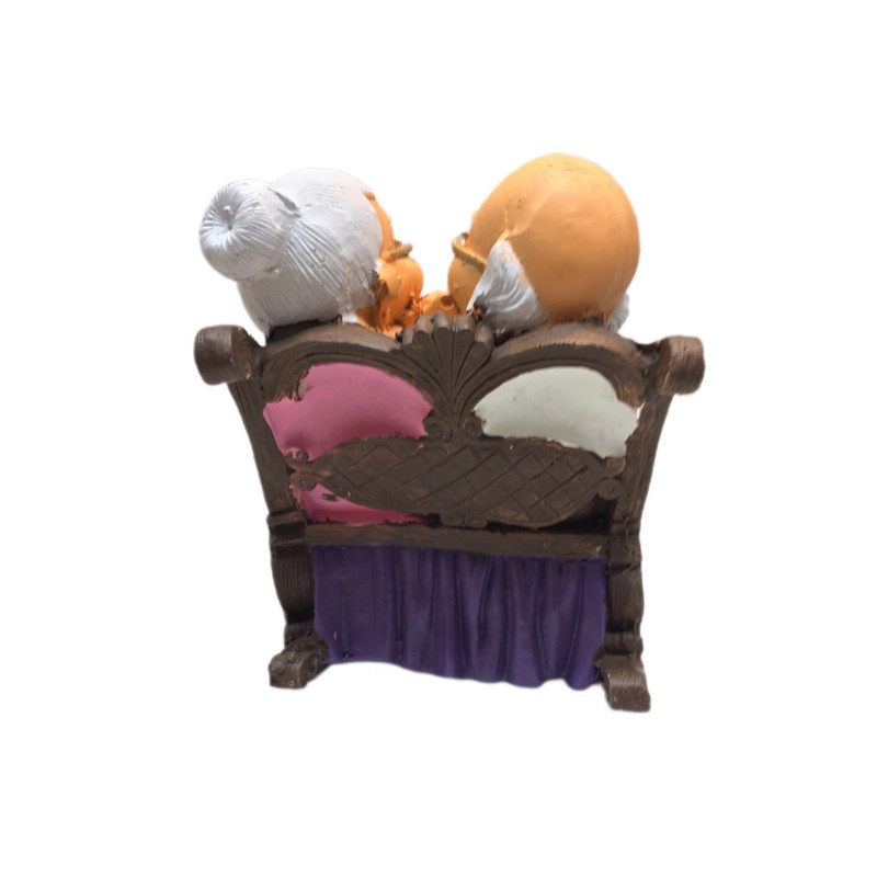 مجسمه مدل پیرمرد و پیرزن عاشق