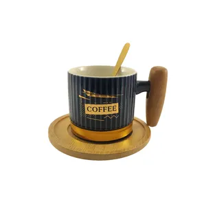 فنجان مدل Coffee دسته بامبو به همراه زیرلیوانی