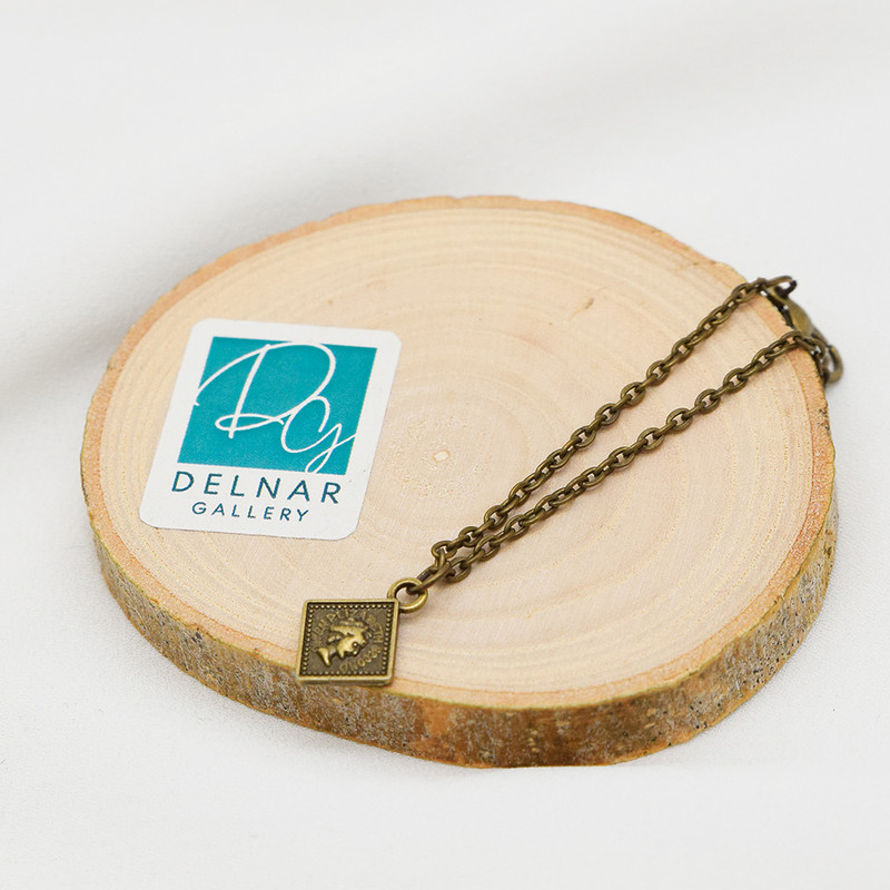 آویز ساعت زنانه دلنار گالری مدل سکه الیزابت آویز ساعت زنانه دلنار گالری مدل سکه الیزابت