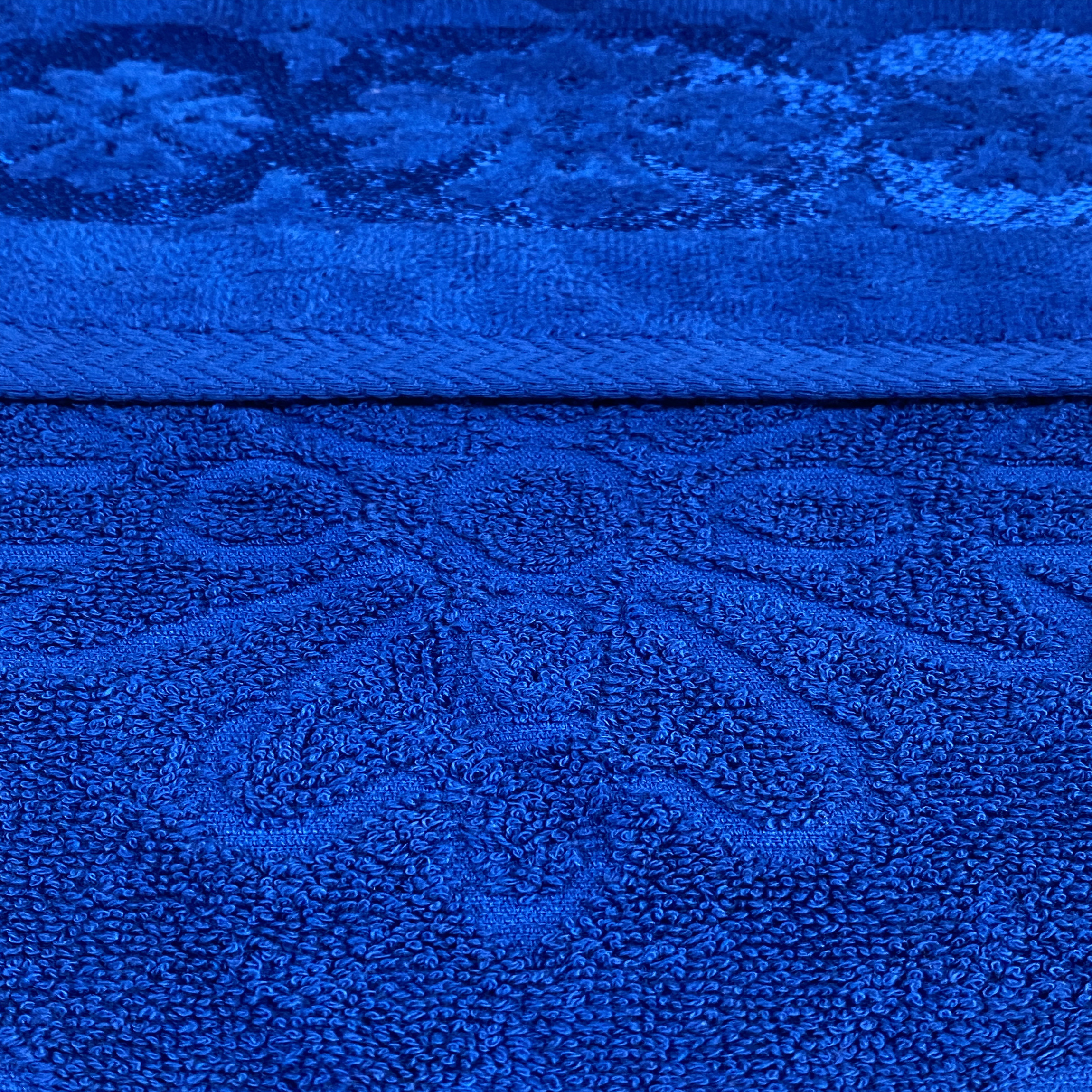 حوله دستی مدل گلگون سایز 35x65 سانتی متر