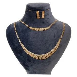 نیم ست طلا 18 عیار زنانه گالری یارطلا مدل تراش  ملانیا کد SR154-G