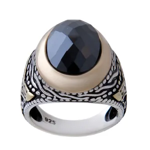 انگشتر نقره مردانه بازرگانی میلادی مدل سنگ حدید تراش دار رکاب ترک وارداتی کد AM_438