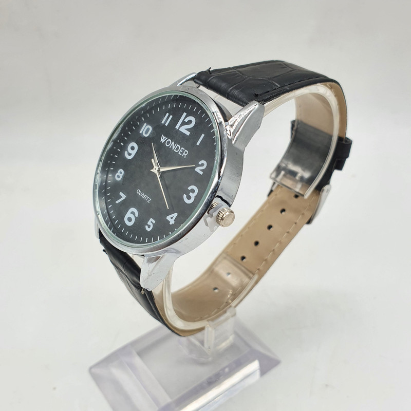 ساعت مچی عقربه‌ای مردانه مدل B17M