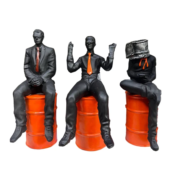 مجسمه مدل مردان نشسته  کد M3 مجموعه 3 عددی