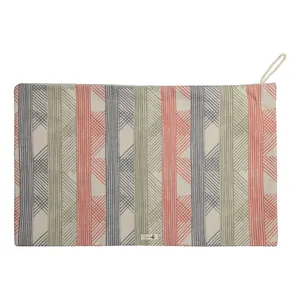 آبگیر کنار سینک نمک مدل چشمه