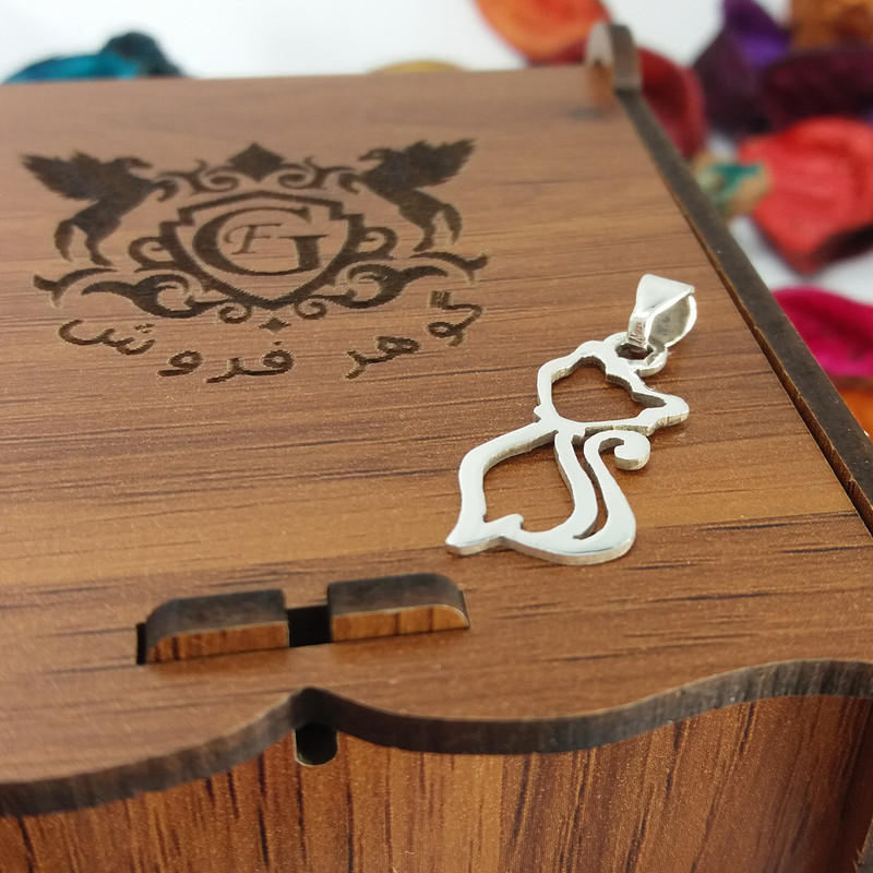 آویز گردنبند نقره مدل گربه دست ساز آویز گردنبند نقره مدل گربه دست ساز