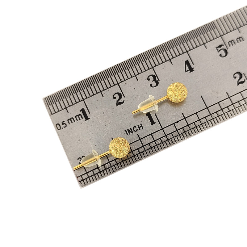 گوشواره طلا 18 عیار دخترانه طلا و جواهرسازی افرا مدل شنی 075