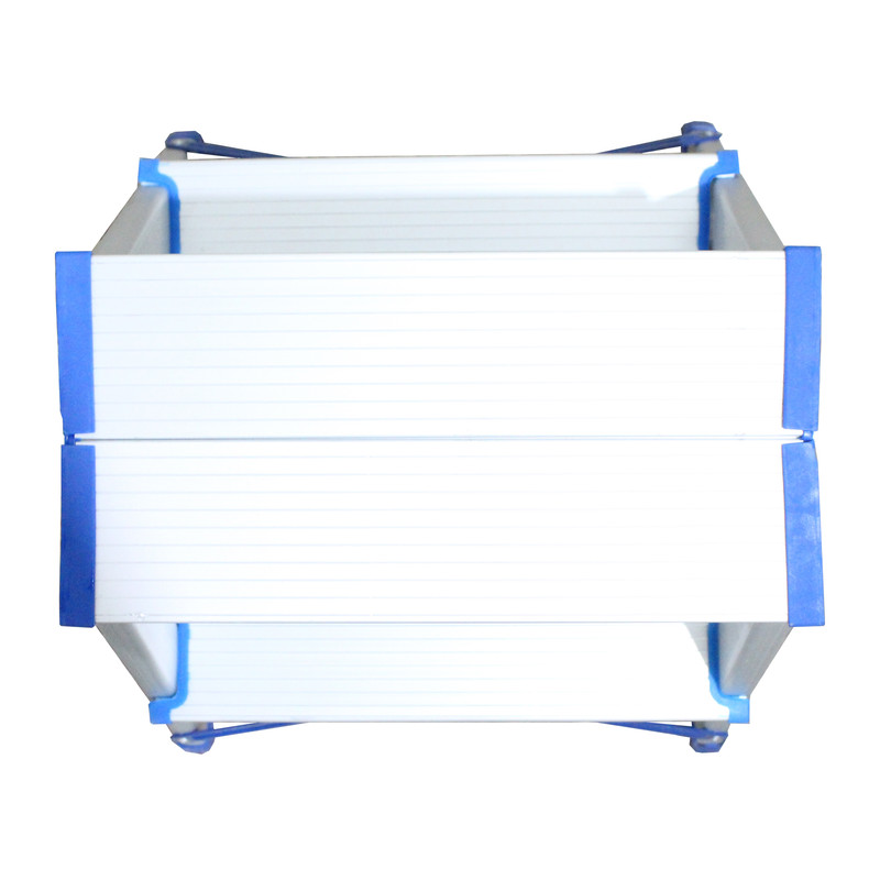 نردبان 4 پله راد مدل مدرن