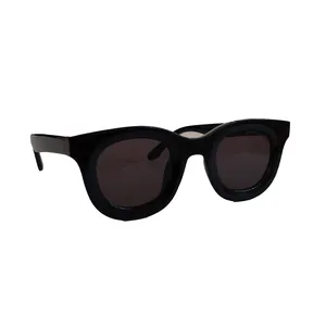 عینک آفتابی زنانه جنتل مانستر مدل Black 2270