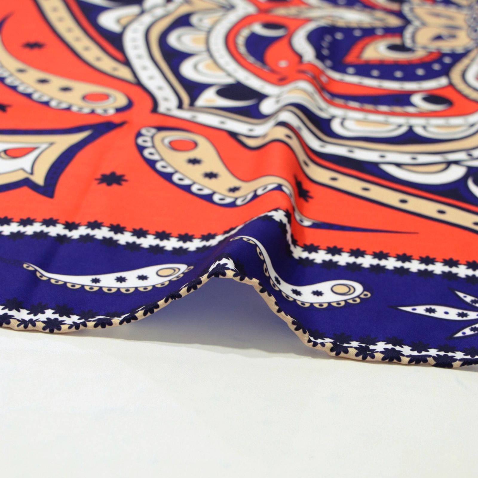 روسری زنانه مدل ابریشم توییل قواره 90 طرح بته جقه کد ana-2931 -  - 5