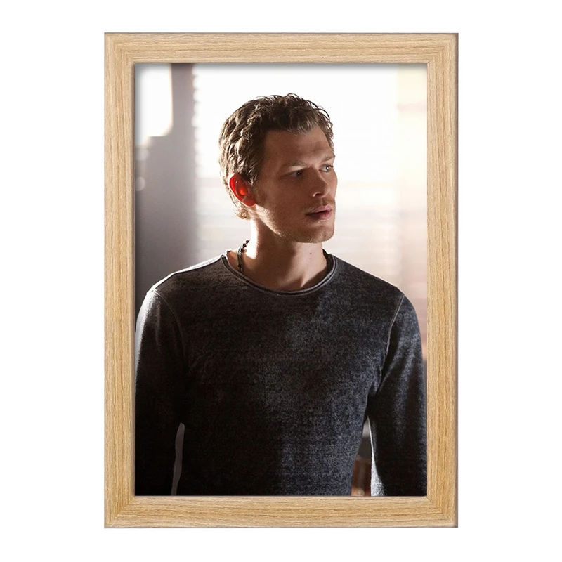 تابلو خندالو مدل کلاوس مایکلسون خاطرات یک خون آشام  The Vampire Diaries  کد 23689