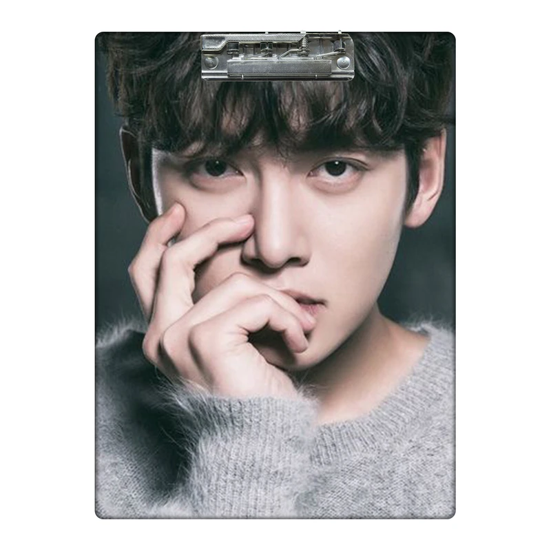 تخته شاسی طرح بازیگر کره ای جی چانگ ووک کد  9294930 سایز A4