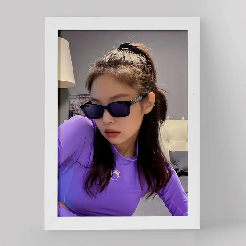 تابلو خندالو مدل جنی گروه بلک پینک کد 16750