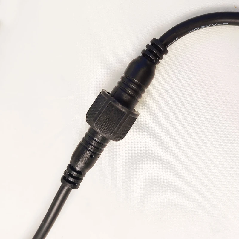 عکس شماره 2 : پروژکتور خورشیدی 100 وات مدل فلت 100w کد 803 به همراه پنل خورشیدی